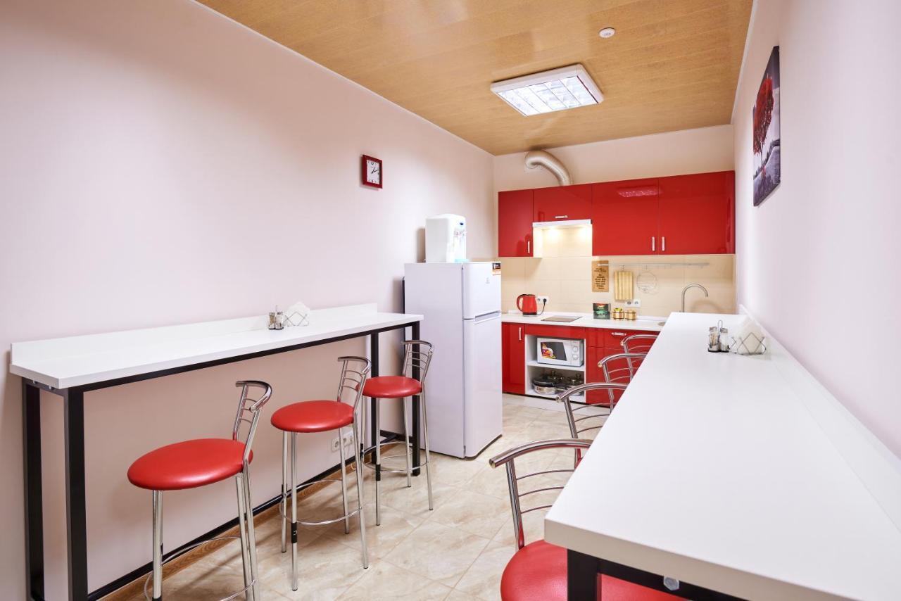 Хостел Perron Charkiv Exteriör bild