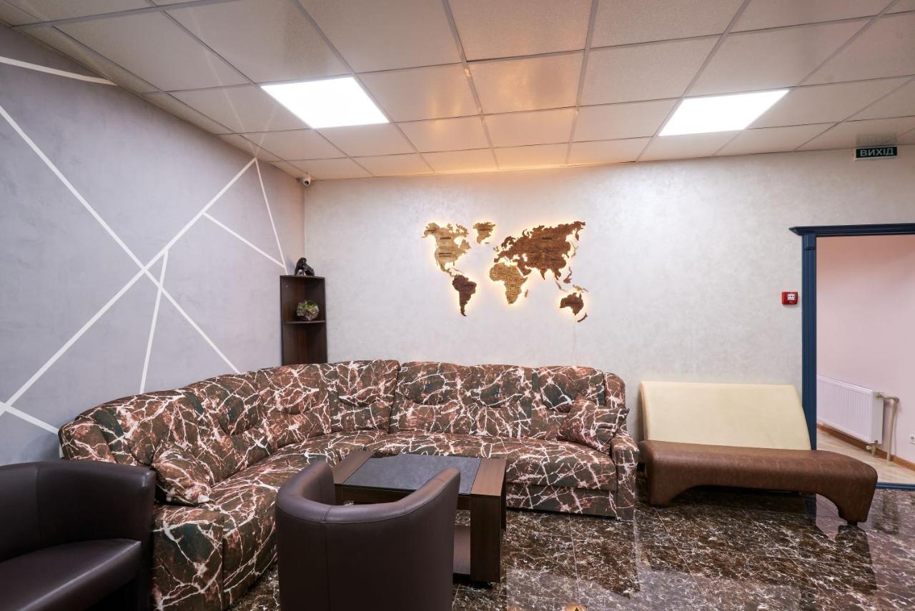 Хостел Perron Charkiv Exteriör bild