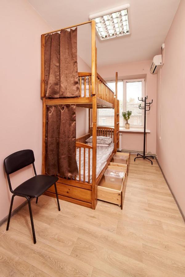 Хостел Perron Charkiv Exteriör bild