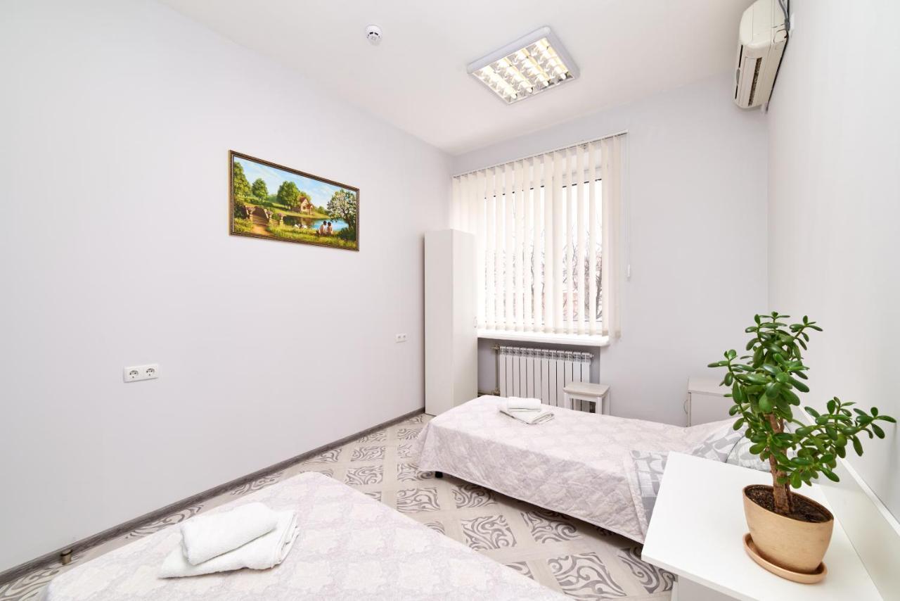 Хостел Perron Charkiv Exteriör bild